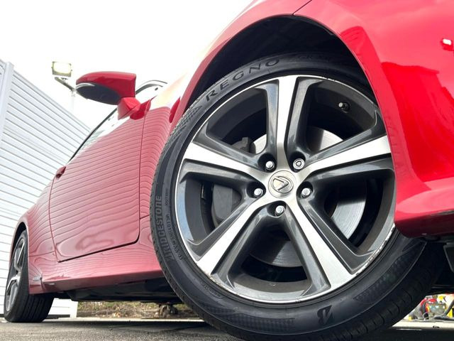 �y����18�C���`�A���~�z�C�[���z�O�ςɃ}�b�`���������A���~�z�C�[���𑕒����Ă���܂��B�e��ЊO�A���~�z�C�[����A�X�^�b�h���X�^�C�����戵�����Ă���܂��B���񂲑��k����������