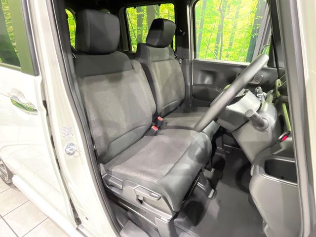 もちろん車内はキレイです♪よりクリーンな状態をキープしたいお客様には『ナノゾーンコート』がおすすめ!新型コロナウイルス対策や、除菌・消臭に効果を発揮し多くの方にご好評いただいております。