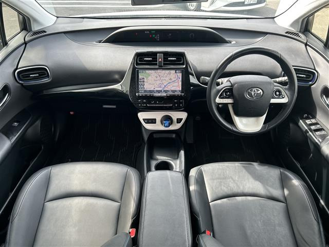 プリウス1.8 S ツーリングセレクション