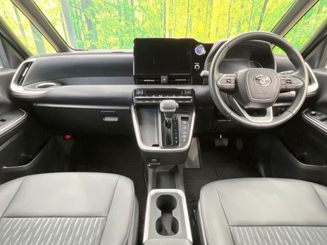 ノア1.8 ハイブリッド S-Z