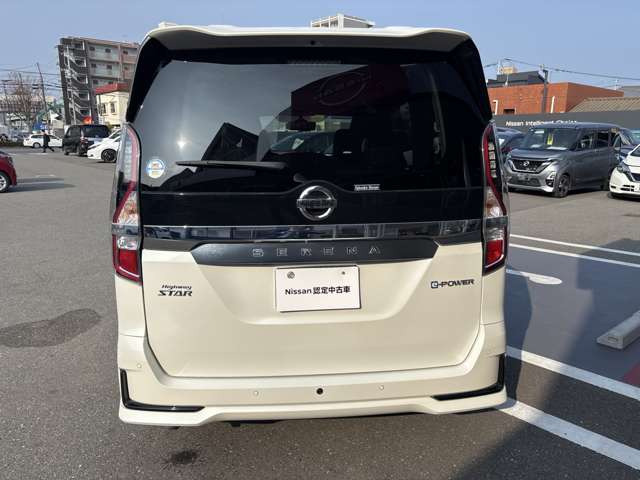 セレナ1.2 e-POWER ハイウェイスターV