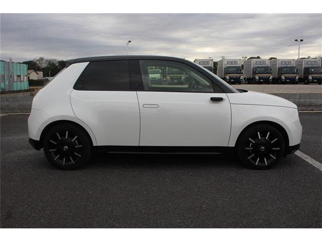 ���Ǝҗl�ւ̔̔��͂��f�肳���Ă��������܂��B�Ԍ������ԗ��̏ꍇ�́A�Ԍ����擾�������x�������z�ŕ\�����Ă���܂��B