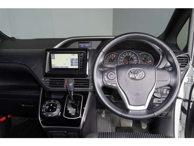 ヴォクシー2.0 ZS 煌II