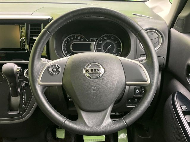 �y�����v�����X�e�A�����O�z�㎿�Ȋv���g�p���邱�ƂŁA��ɂ����������݂ƂĂ��^�]���₷���n���h���ł���