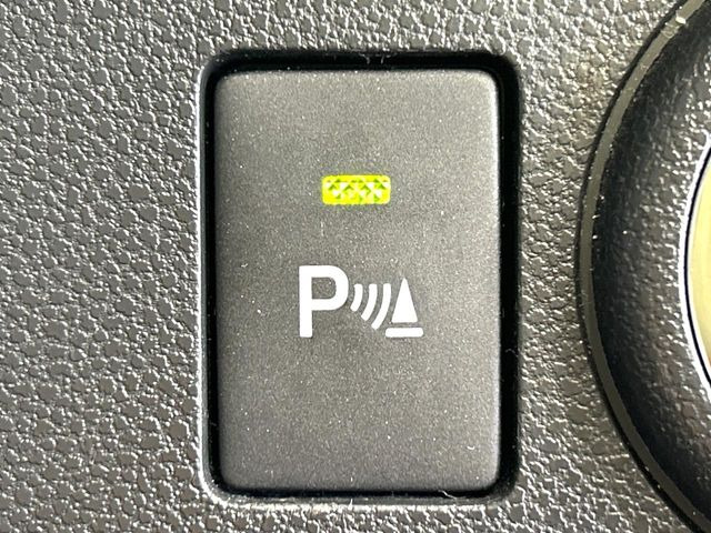 【コーナーセンサー】バンパーに付いたセンサーが障害物を検知!一定の距離に近づくとアラートで教えてくれます♪狭い駐車スペースや車庫入れ時も安心ですね☆