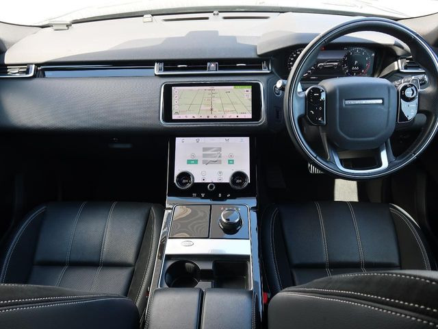 レンジローバーヴェラールRダイナミック S 2.0L P300 4WD