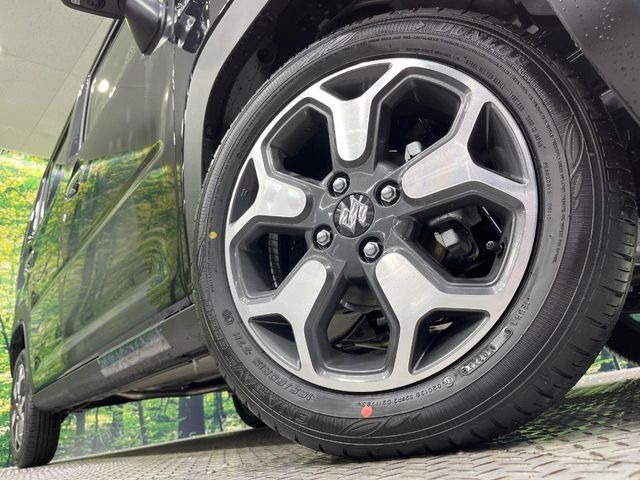 �y����15�C���`�A���~�z�C�[���z�O�ςɃ}�b�`���������A���~�z�C�[���𑕒����Ă���܂��B�e��ЊO�A���~�z�C�[����A�X�^�b�h���X�^�C�����戵�����Ă���܂��B���񂲑��k����������