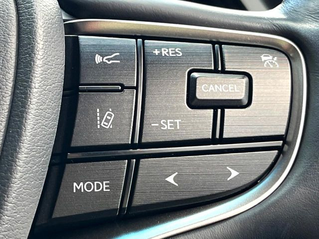 �y�v���N���b�V���Z�[�t�e�B�z�O���̎ԗ��������m���A�Փ˂������Ȏ��͌x��Œ��ӂ𑣂��A�u���[�L�𓥂ޗ͂��T�|�[�g�B�u���[�L�𓥂߂Ȃ������ꍇ�͏Փ˔�Q�y���u���[�L���쓮�A�Փˉ�����T�|�[�g���܂��B