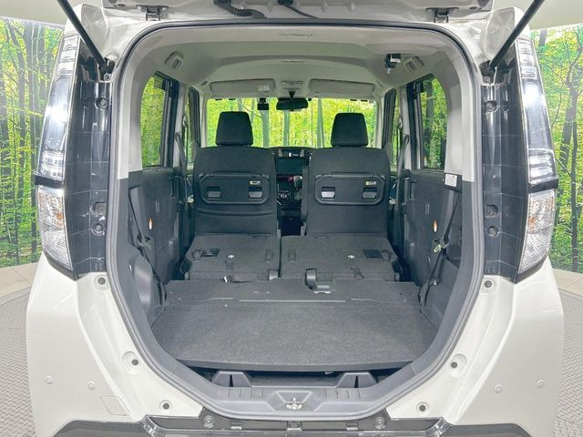 ���i�̂���������ʋ΁A���}���ɏ\���ȉ׎��X�y�[�X���m�ۂ��Ă���܂��B�Z�J���h�V�[�g��|���ƁA�傫�ȉו��̐ύڂ��\�ł���