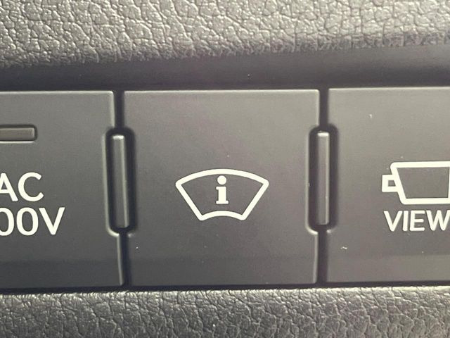 �y�J���[�w�b�h�A�b�v�f�B�X�v���C�z���݂̑��x�⑖�s�����f�W�^���\���ŉ^�]�ȑO���̃K���X�ɓ��e!�J���[�t���Ŏ��F���������A�^�]���ڐ������炳���K�v�ȏ����m�F�ł���̂łƂ��Ă��֗��ň��S!