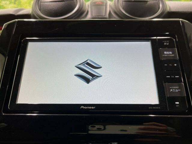 �y�����i�r�z�l�C�̏����i�r�𑕔����Ă���܂��B�i�r�̎g���₷���͂������A�I�[�f�B�I�@�\���[��!�L�����v�◷�s�͂������A�ʋ΂┃�����ȂǕ��i�̃h���C�u���y�����Ȃ�͂���