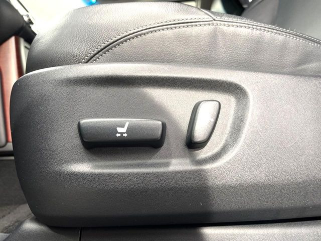 �y�p���[�V�[�g�z�X�C�b�`��ŊȒP�ɃV�[�g�̔��������\!�d��������͂�����܂���!���K�ȃV�[�g�|�W�V�����ɃZ�b�g���āA���K�ȃh���C�u�����y���݂��������B