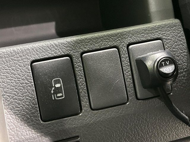 �y�p���[�X���C�h�h�A�z�X�}�[�g�L�[��^�]�Ȃ̃X�C�b�`�ŃX���C�h�h�A�̊J���\���d��������͂����ăh�A���J����K�v�������A���������q�l�ł��A�d���ו��������Ă��鎞�����N�ɊJ���߂ł��܂���