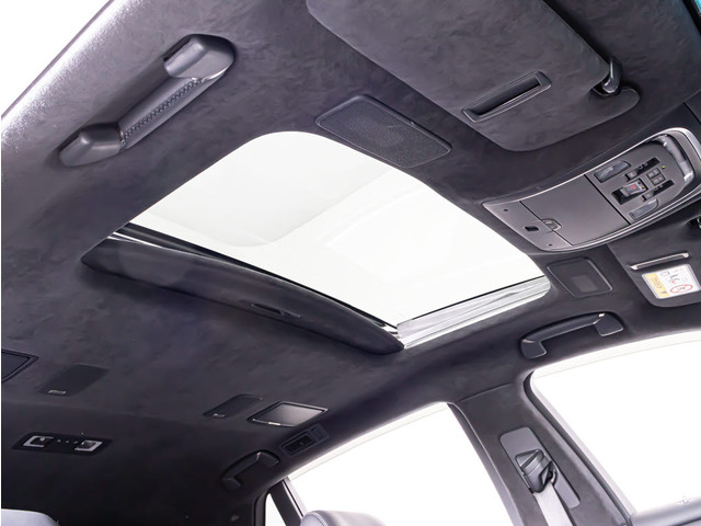 お探しの方必見の人気オプションサンルーフ!