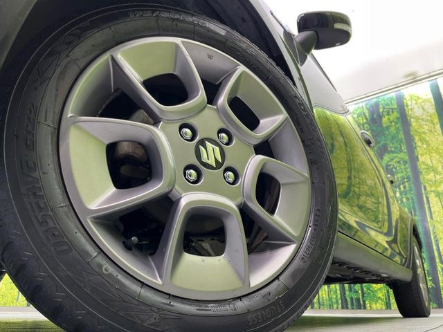 �y����16�C���`�A���~�z�C�[���z�O�ςɃ}�b�`���������A���~�z�C�[���𑕒����Ă���܂��B�e��ЊO�A���~�z�C�[����A�X�^�b�h���X�^�C�����戵�����Ă���܂��B���񂲑��k����������