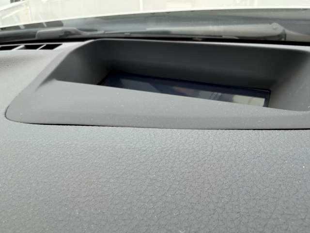 �w�b�h�A�b�v�f�B�X�v���C(���s�ɕK�v�ȏ����t�����g�K���X�ɉf���o���܂�)