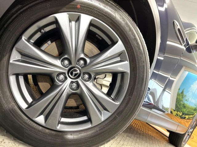 �y����18�C���`�A���~�z�C�[���z�O�ςɃ}�b�`���������A���~�z�C�[���𑕒����Ă���܂��B�e��ЊO�A���~�z�C�[����A�X�^�b�h���X�^�C�����戵�����Ă���܂��B���񂲑��k����������