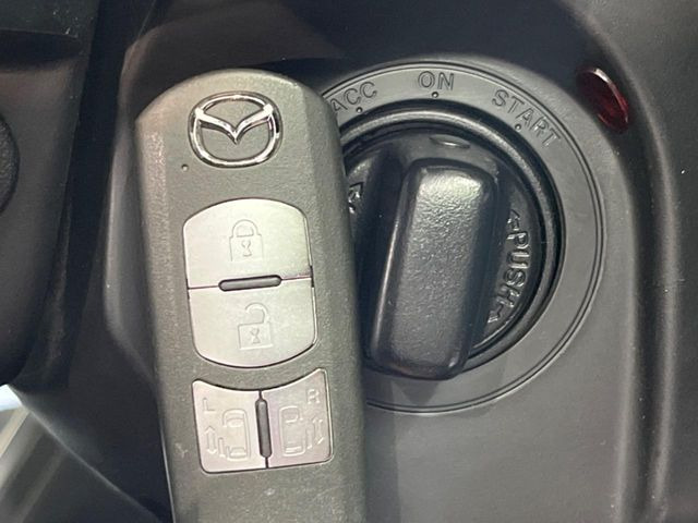 �y�A�h�o���X�g�L�[�z�J�o����|�P�b�g�ɓ��ꂽ�܂܂ł��h�A�̎{���E�������\�ȃX�}�[�g�L�[�𑕔��B�G���W���̃I���E�I�t�����J�M�����o���K�v����������Ƃ��Ă��֗��ł���