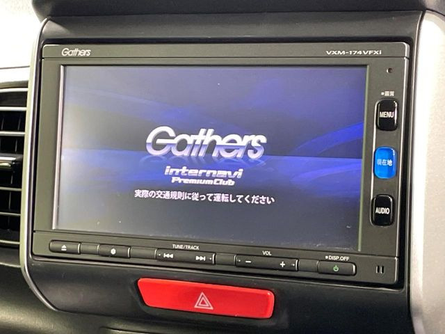 �y�����i�r�z�l�C�̏����i�r�𑕔����Ă���܂��B�i�r�̎g���₷���͂������A�I�[�f�B�I�@�\���[��!�L�����v�◷�s�͂������A�ʋ΂┃�����ȂǕ��i�̃h���C�u���y�����Ȃ�͂���