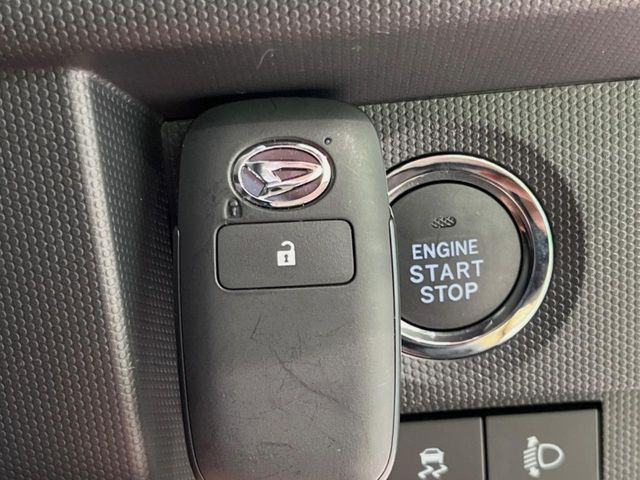 �y�L�[�t���[�V�X�e���z�J�o����|�P�b�g�ɓ��ꂽ�܂܂ł��h�A�̎{���E�������\�ȃX�}�[�g�L�[�𑕔��B�G���W���̃I���E�I�t�����J�M�����o���K�v����������Ƃ��Ă��֗��ł���