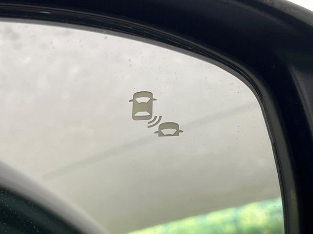 �y�u���C���h�X�|�b�g�C���t�H���[�V�����z���s���A�h�A�~���[�̎��p�ɂȂ�₷���ӏ��Ɍ㑱�Ԃ��ڋ߂���ƃT�C�h�~���[�t�߂Ɍx����\���A�h���C�o�[�ɒ��ӊ��N�����Ă���܂��B