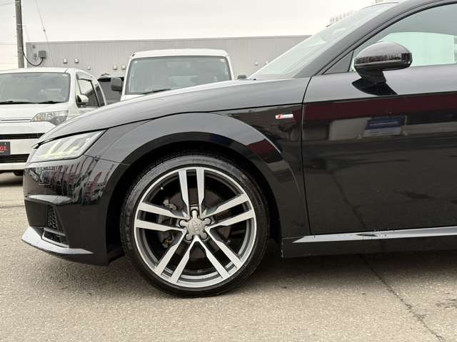 TTクーペ2.0 TFSI クワトロ スタイルプラス 4WD