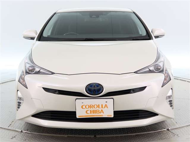 プリウス1.8 A E-Four 4WD