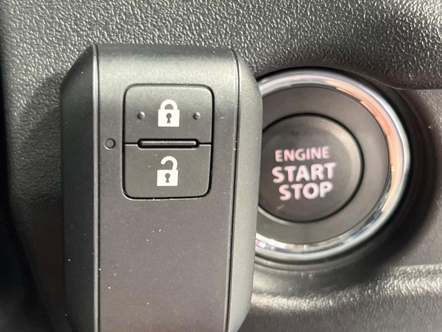 �y�L�[���X�X�^�[�g�V�X�e���z�J�o����|�P�b�g�ɓ��ꂽ�܂܂ł��h�A�̎{���E�������\�ȃX�}�[�g�L�[�𑕔��B�G���W���̃I���E�I�t�����J�M�����o���K�v����������Ƃ��Ă��֗��ł���