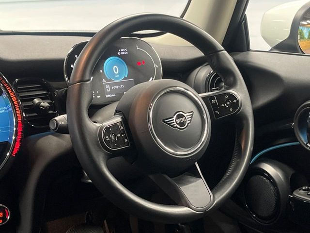 ���n���h�����̃X�������Ȃ��A���ꂢ�ȏ�Ԃ��ێ����Ă���܂��B�e�X�C�b�`���̓�����m�F�ς݂ł��B