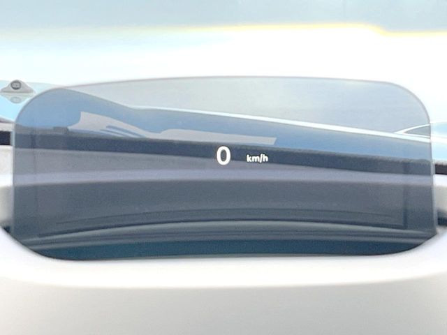 ���w�b�h�A�b�v�f�B�X�v���C:���݂̑��x�⑖�s�����f�W�^���\���ŉ^�]�ȑO���̃K���X�ɓ��e!�^�]���A���������炳���K�v�ȏ����m�F�ł���̂łƂ��Ă��֗��ň��S!