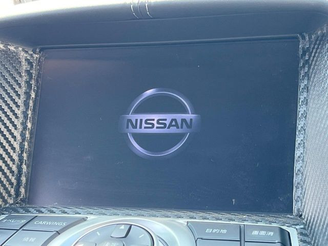 �y���[�J�[�����i�r�z�C���e���A�ɗn�����ރX�^�C���b�V���ȁu��p�݌v�v���[�J�[�i�r�𑕔��􎋔F���⑀�쐫�ȂǊ�{���\�ɂ��D��A���㎿�ȃJ�[���C�t�����y���݂��������܂��B