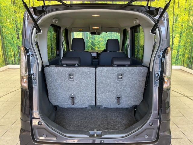 ���i�̂���������ʋ΁A���}���ɏ\���ȉ׎��X�y�[�X���m�ۂ��Ă���܂��B�Z�J���h�V�[�g��|���ƁA�傫�ȉו��̐ύڂ��\�ł���