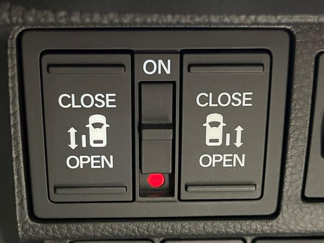 �y�����p���[�X���C�h�h�A�z�X�}�[�g�L�[��^�]�Ȃ̃X�C�b�`�Ō�ȗ����X���C�h�h�A�̊J���\���d��������͂����ăh�A���J����K�v�������A�����Ȃ��q�l�ł��ȒP�ɊJ���߂ł����K�ł���