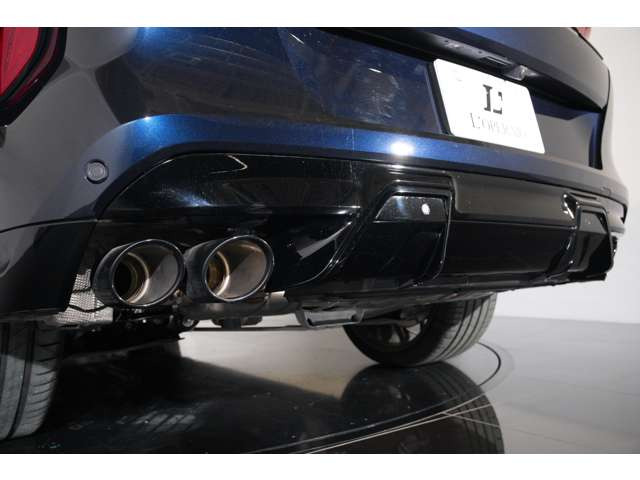 M �X�|�[�c�G�L�]�[�X�g�V�X�e����V8�c�C���^�[�{�̊��\�I�ȃT�E���h��̊��ł��܂��B