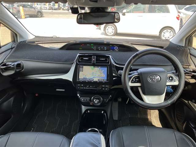 プリウス1.8 S セーフティ プラス