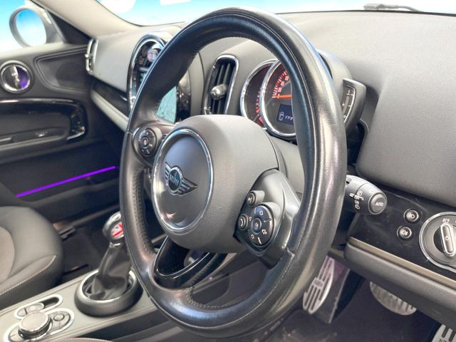 ���n���h�����̃X�������Ȃ��A���ꂢ�ȏ�Ԃ��ێ����Ă���܂��B�e�X�C�b�`���̓�����m�F�ς݂ł��B