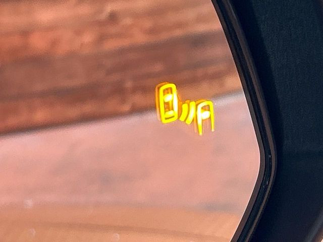 �y�u���C���h�X�|�b�g���j�^�[�z���s���A�h�A�~���[�̎��p�ɂȂ�₷���ӏ��Ɍ㑱�Ԃ��ڋ߂���ƃT�C�h�~���[�̃����Y�Ɍx����\��!�h���C�o�[�ɒ��ӊ��N�����Ă���܂��B