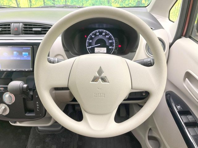 ステアリングも使用感が少なく、きれいな状態となっております♪