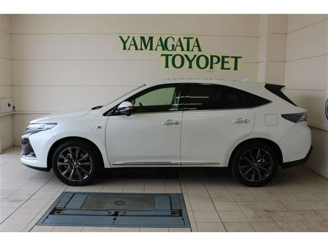 ハリアー2.0 ターボ エレガンス GR スポーツ 4WD