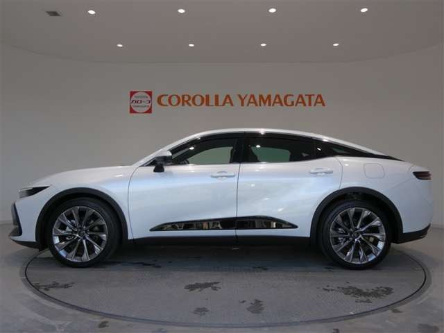 クラウンクロスオーバー2.5 G アドバンスト レザー パッケージ E-Four 4WD