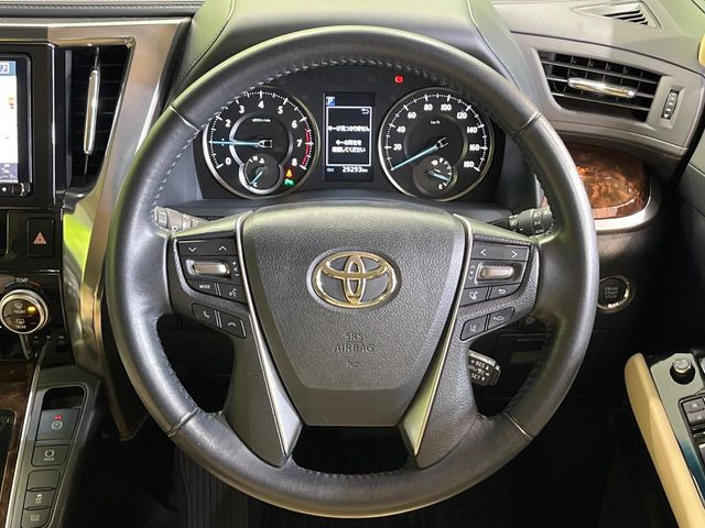 �y�����v�����X�e�A�����O�z�㎿�Ȋv���g�p���邱�ƂŁA��ɂ����������݂ƂĂ��^�]���₷���n���h���ł���