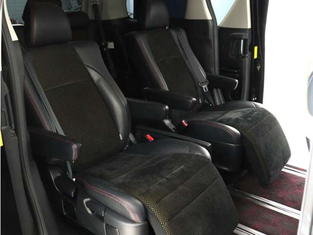 �y���ʎd�l�Ԍ���z�n�[�t���U�[�V�[�g!�{�v&�u���b�N�l�H��v�ƃA���J���^�[���V�[�g���~�b�N�X���ꂽ�n�[�t���U�[�V�[�g�ł��B�������ȐF�̑g�ݍ��킹�ō������̂���ԓ���Ԃ��L�����Ă���܂��B