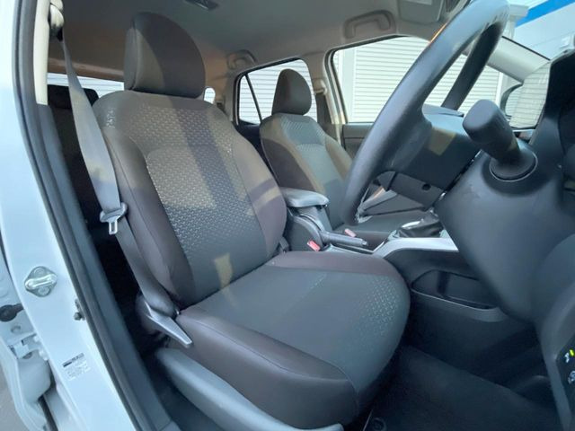 �^�]�ȃV�[�g���͎g�p�������Ȃ��A�ǍD�ȏ�ԂƂȂ��Ă��܂��B�O�I�[�i�[�l�����J�Ɏg���Ă������Ƃ��悭�킩��܂��ˁB