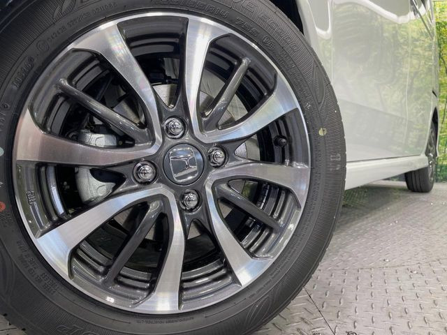 �y����14�C���`�A���~�z�C�[���z�O�ςɃ}�b�`���������A���~�z�C�[���𑕒����Ă���܂��B�e��ЊO�A���~�z�C�[����A�X�^�b�h���X�^�C�����戵�����Ă���܂��B���񂲑��k����������