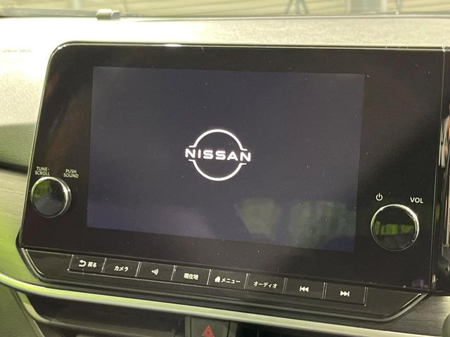 �y���[�J�[����9�^�i�r�z�C���e���A�ɗn�����ރX�^�C���b�V���ȁu��p�݌v�v���[�J�[�i�r�𑕔��􎋔F���⑀�쐫�ȂǊ�{���\�ɂ��D��A���㎿�ȃJ�[���C�t�����y���݂��������܂��B