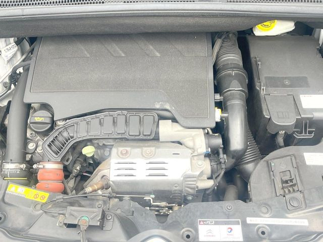 �����X�ł́A�e���[�J�[�̐�p�f�f�e�X�^�[�𓱓��B���Ǝ��i�����e�N�j�J���X�^�b�t���풓���Ă���܂��̂ŁA������̍ۂɂ����S���Ă����p���������܂��B