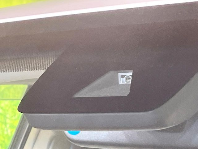 �y�g���^�Z�[�t�e�B�Z���X�z���s���ɑO���̎ԗ�����F�����A�Փ˂������Ȏ��͌x��ƃu���[�L�ŏՓˉ���Ɣ�Q�y�����A�V�X�g�B�����S�Ƀh���C�u�����y���݂��������܂��B