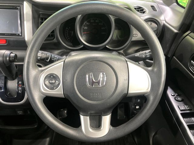 �y�X�e�A�����O�X�C�b�`�z�^�]���A�O������ڐ������炷���ƂȂ��A�I�[�f�B�I���̑��삪�\�ȕ֗��@�\!���S&���K�ȃh���C�u�����o���Ă���܂���