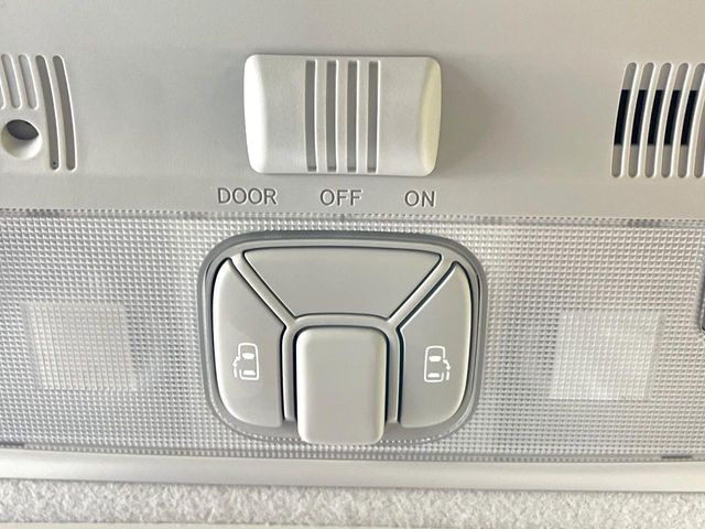 �y�����p���[�X���C�h�h�A�z�X�}�[�g�L�[��^�]�Ȃ̃X�C�b�`�Ō�ȗ����X���C�h�h�A�̊J���\���d��������͂����ăh�A���J����K�v�������A�����Ȃ��q�l�ł��ȒP�ɊJ���߂ł����K�ł���