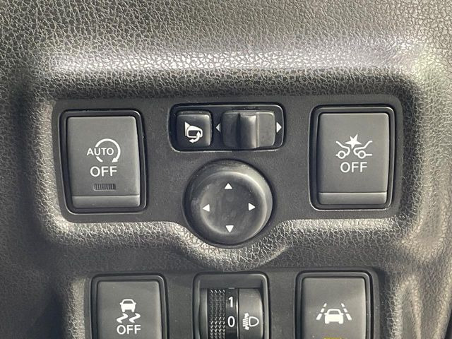 �y�G�}�[�W�F���V�[�u���[�L�z���s���ɑO���̎ԗ�����F�����A�Փ˂������Ȏ��͌x��ƃu���[�L�ŏՓˉ���Ɣ�Q�y�����A�V�X�g�B�����S�Ƀh���C�u�����y���݂��������܂��B